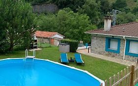 LA CASA AZUL, un oasis de calma, vistas impresionantes con PISCINA, SALTADOR, BARBACOA y acceso al río Asón